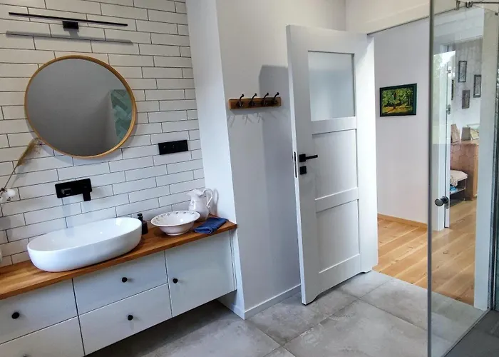 Dom Z Bala Sauna Jacuzzi Saunowisko Biale Bloto (Olesnica)